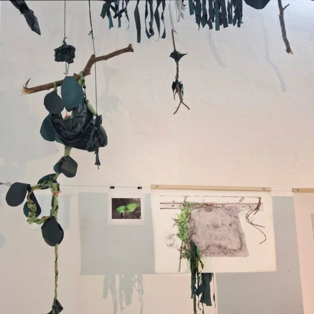 Rita Simoni, Fernanda Menvielle